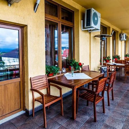 Valea Regilor Reghin Hotel Eksteriør billede