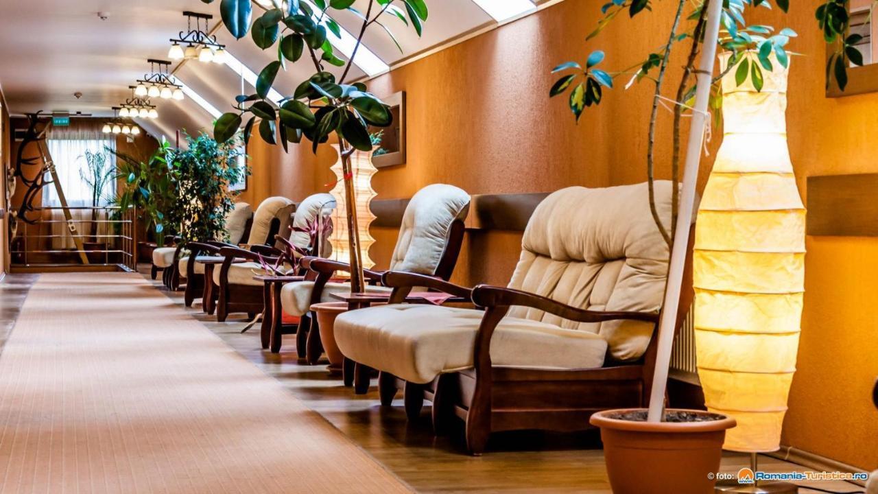 Valea Regilor Reghin Hotel Eksteriør billede