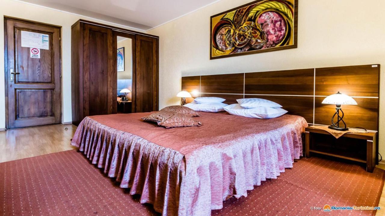 Valea Regilor Reghin Hotel Eksteriør billede