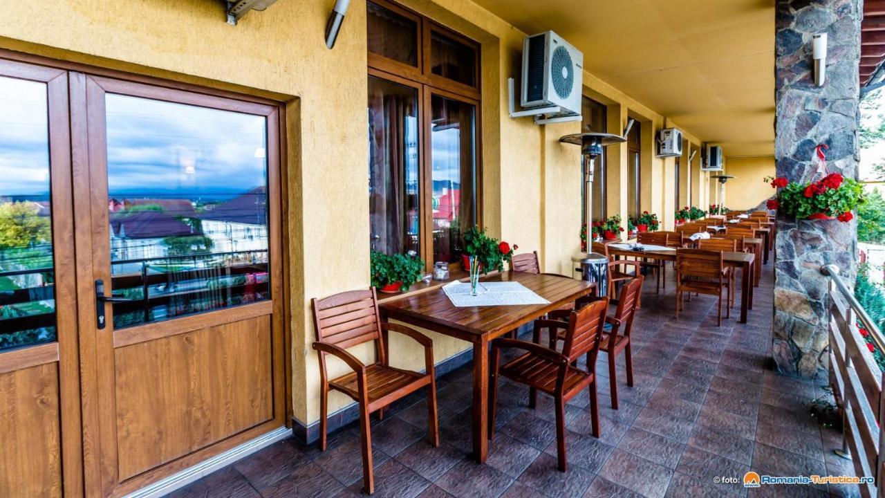 Valea Regilor Reghin Hotel Eksteriør billede